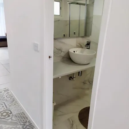 Chaparral Apartment *